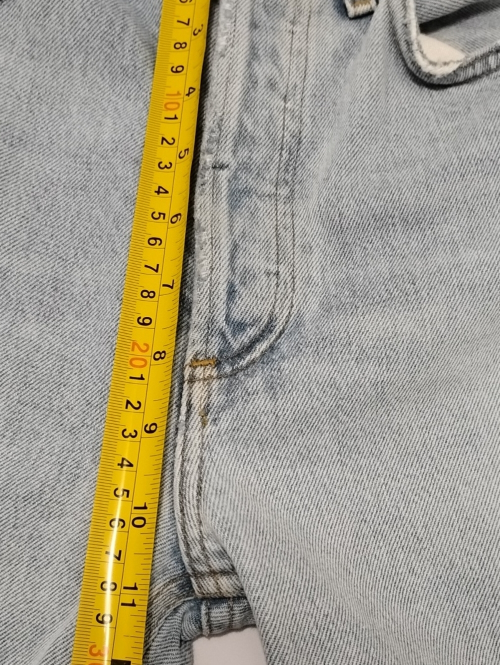 Agolde Riley High Rise Crop Jean W25 - Picture 6 of 10